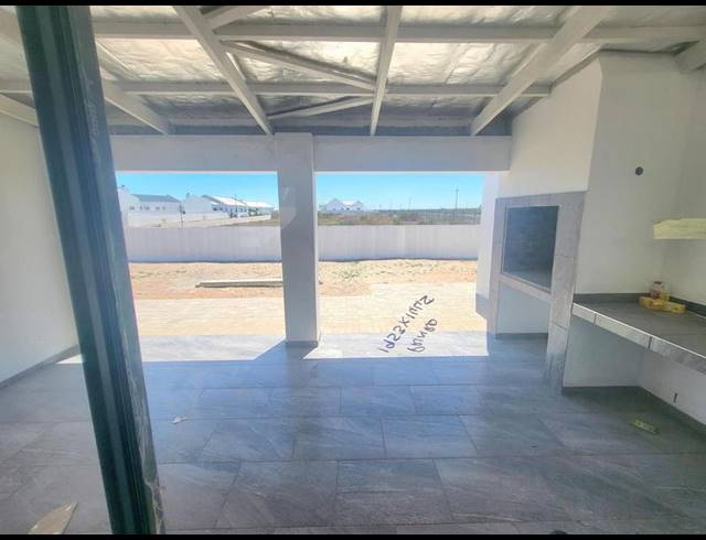 2 BEDROOM HOUSE FOR SALE IN LAAIPLEK